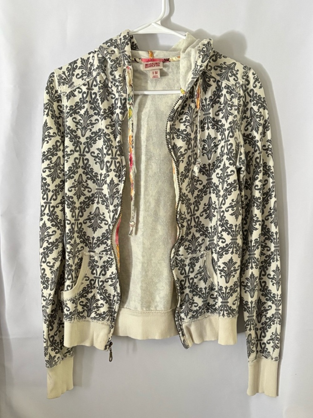 Mossimo Supply Co. Cream Hoodie with Black Damask Print